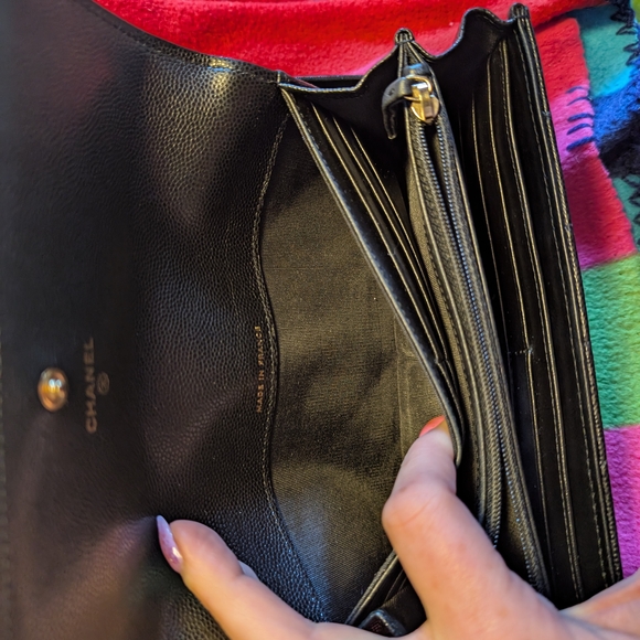 Chanel Black Quilted Wallet - Picture 13 of 15